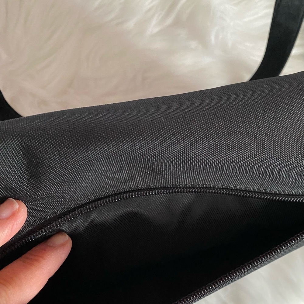 Anne Klein Shoulder Bag - Picture 4 of 7
